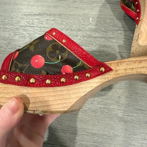 Louis Vuitton X Murakami Vintage Cherry Sandal - Picture 4 of 9